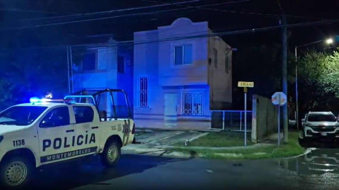 Policía de Montemorelos resguarda una vivienda de Real del Valle durante diligencias por el multihomicidio.