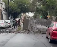 Vivienda colapsada sobre la calle Doctor Coss en el Centro de Monterrey